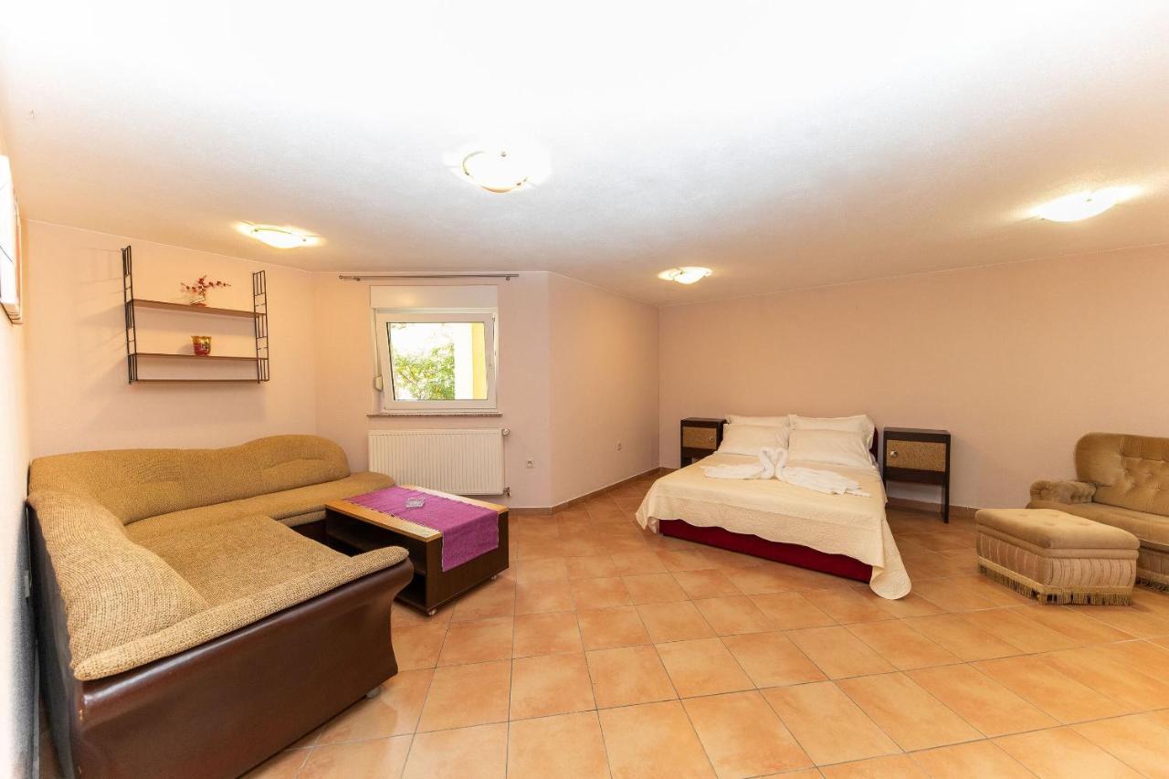 Apartments Artan Crikvenica Luaran gambar