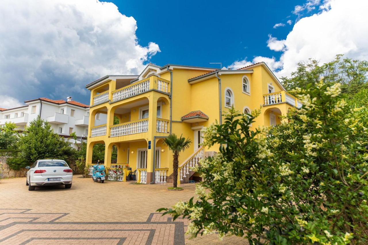 Apartments Artan Crikvenica Luaran gambar